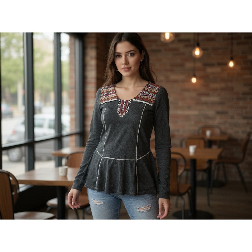 Mystree women Gray Long Sleeve Tunic Embroidered‎ Boho M Anthropologie  Size M